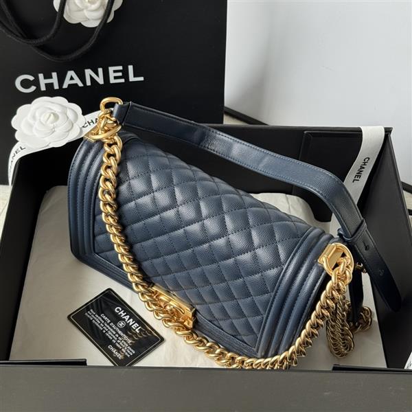 2026127214239832 700